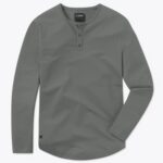 Cuts AO Long Sleeve Henley Curve-Hem in Castor Grey