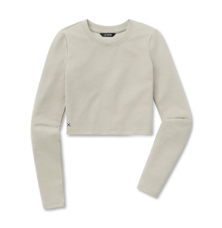 Cuts Women's Long Sleeve Tomboy Cropped Tee in Sand Dune