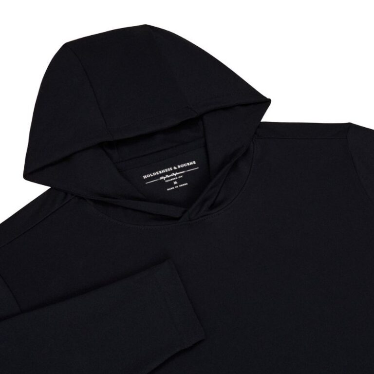 Holderness & Bourne The Jackson Hoodie in Black