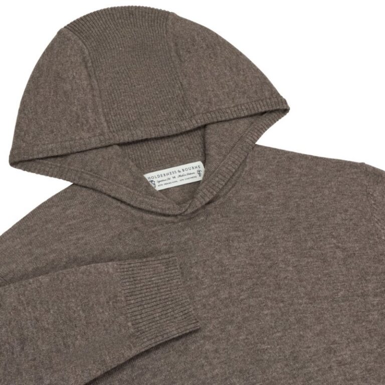 Holderness & Bourne The Logan Hoodie Sweater in Heathered Driftwood