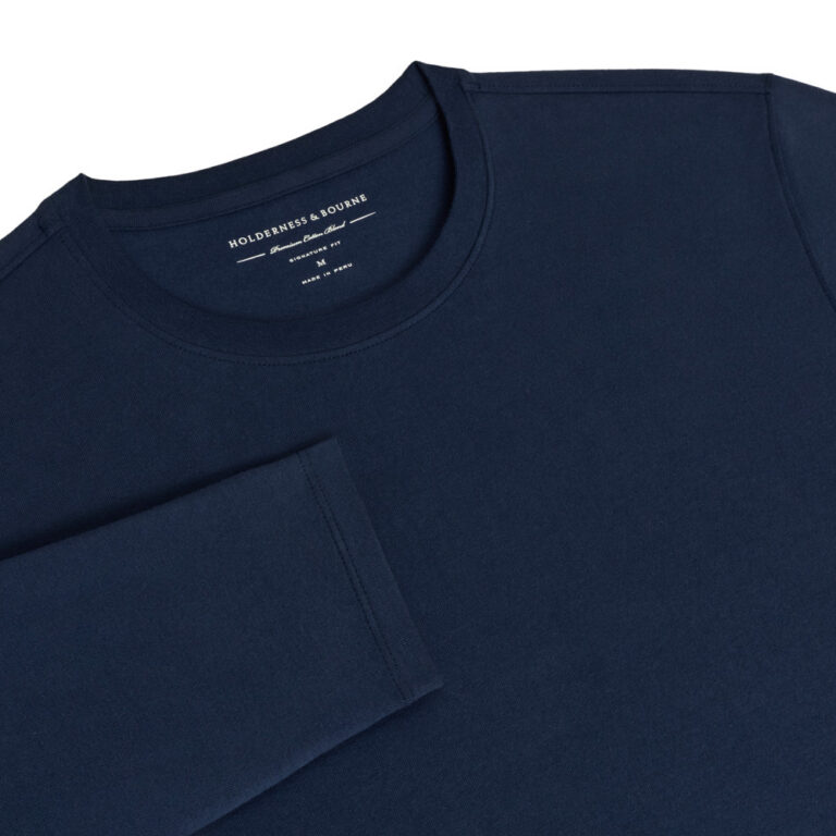 Holderness & Bourne The Montague Long Sleeve T-Shirt in Navy