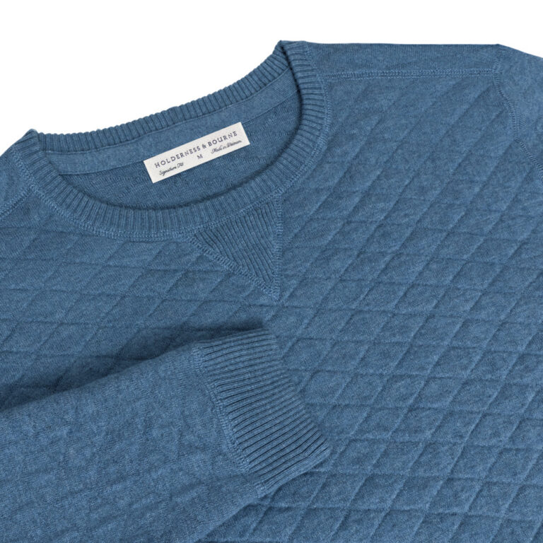 Holderness & Bourne The Ward Crewneck Sweater in Heathered Pacific Blue